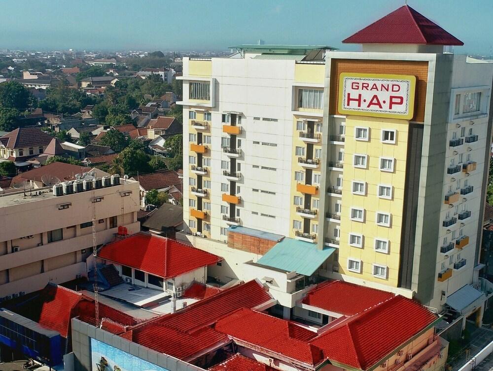 Grand Hap Solo Hotell Exteriör bild